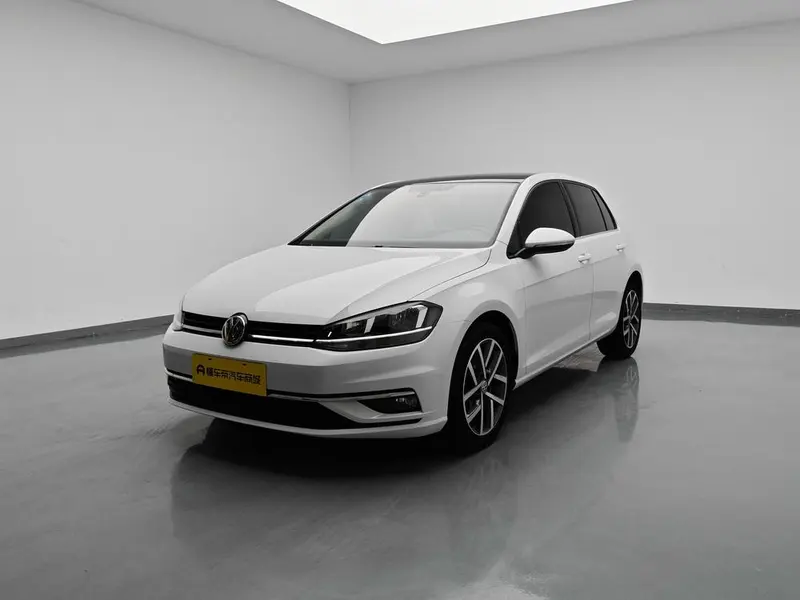 Volkswagen Golf, 2020