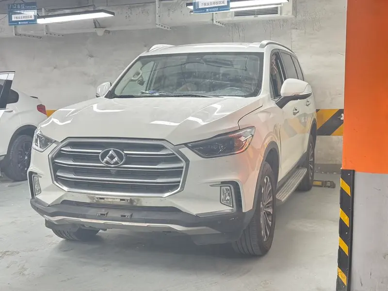 Maxus D90, 2017