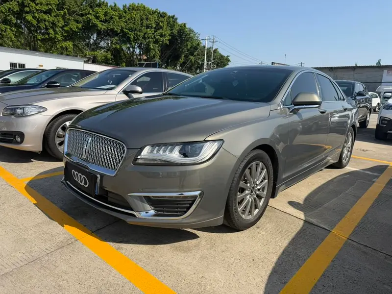 Lincoln MKZ, 2017