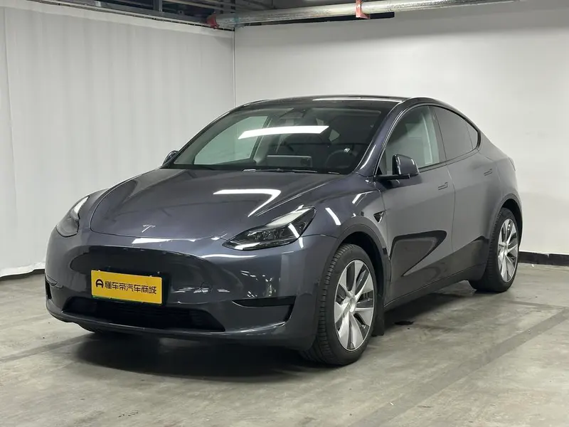 Tesla Model Y, 2022