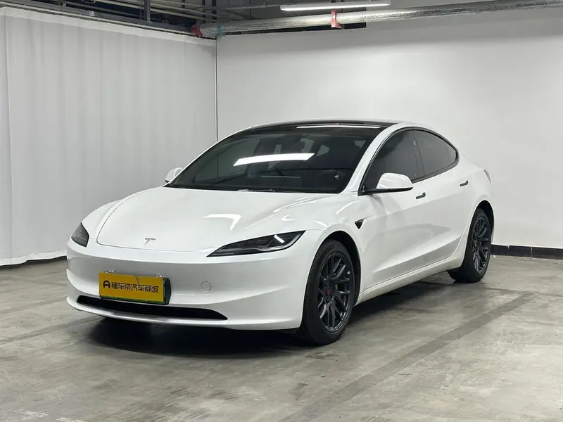 Tesla Model 3, 2023