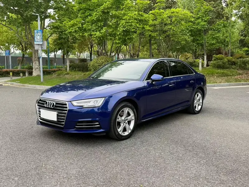Audi A4L, 2018
