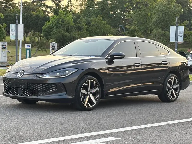 Volkswagen Lamando, 2023