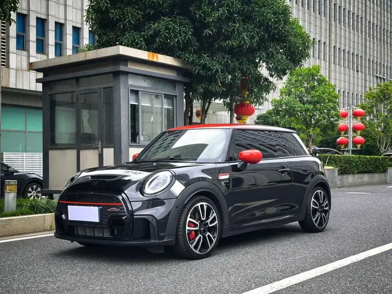 MINI JCW, 2023