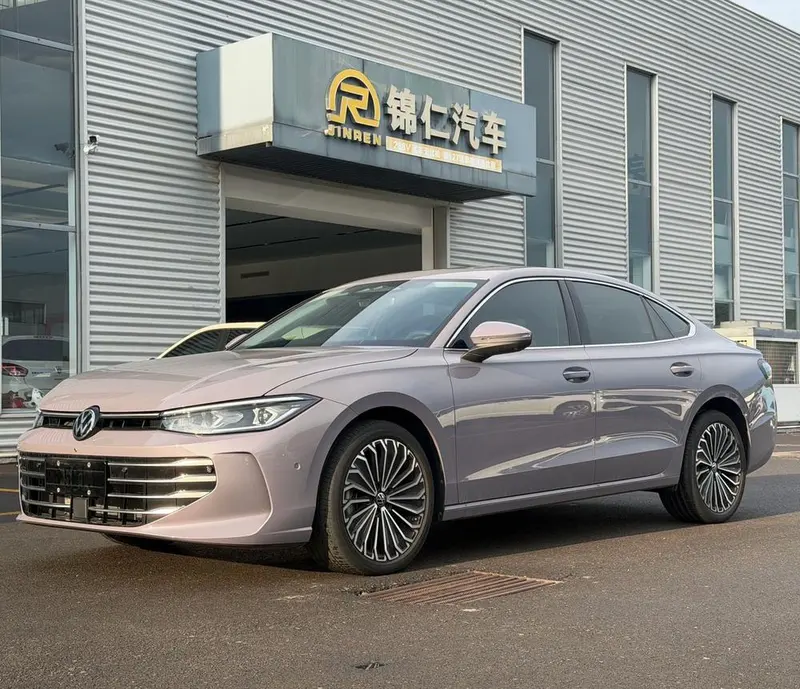 Volkswagen Passat, 2025