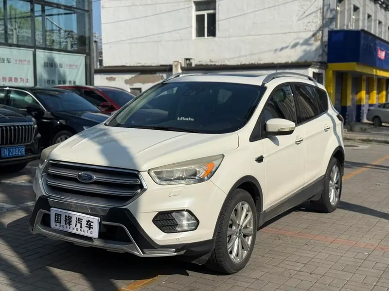 Ford Kuga, 2017