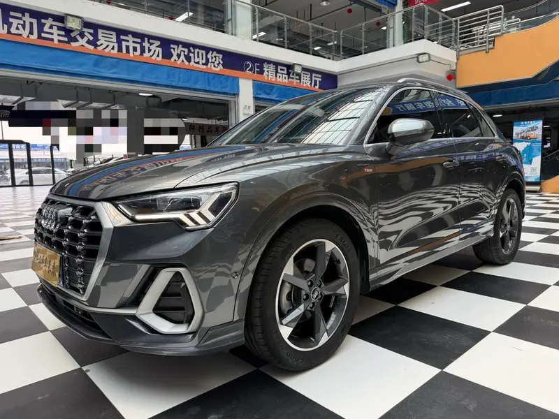 Audi Q3, 2021