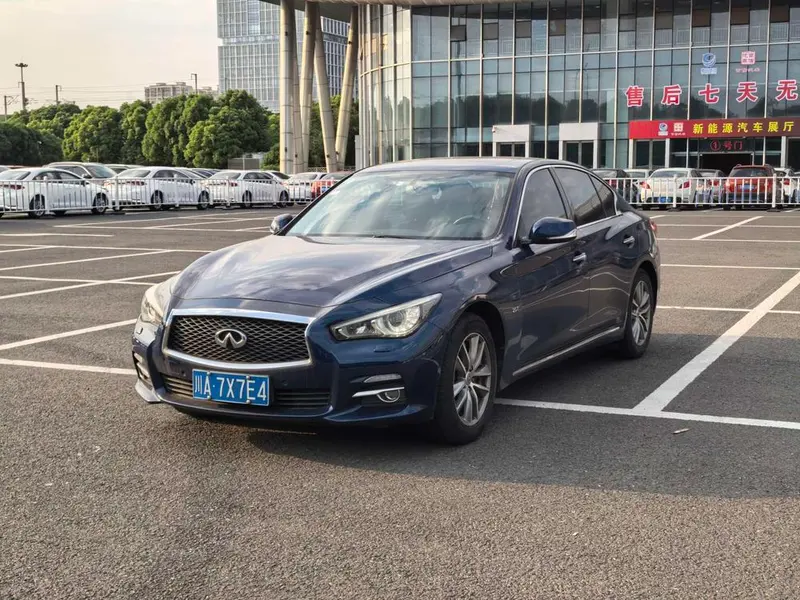 Infiniti Q50L, 2016