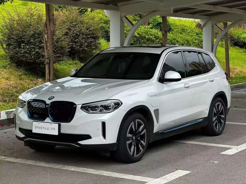 BMW iX3, 2021