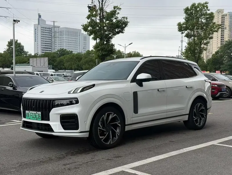 Lynk & Co 09, 2021