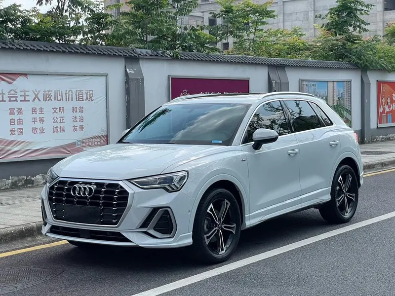 Audi Q3, 2023