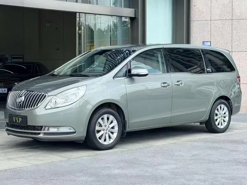 Buick GL8, 2013