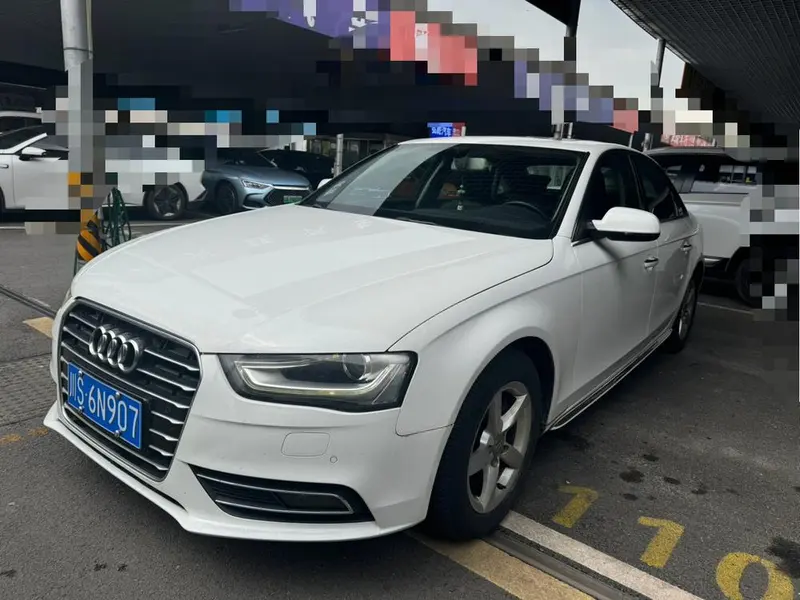 Audi A4L, 2015