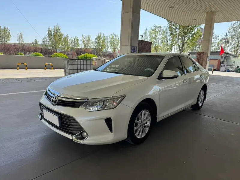 Toyota Camry, 2016