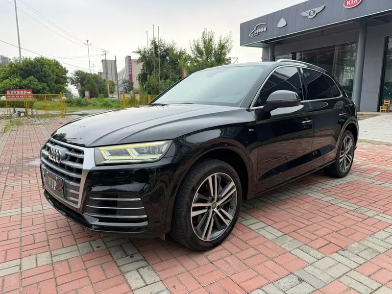Audi Q5L, 2018