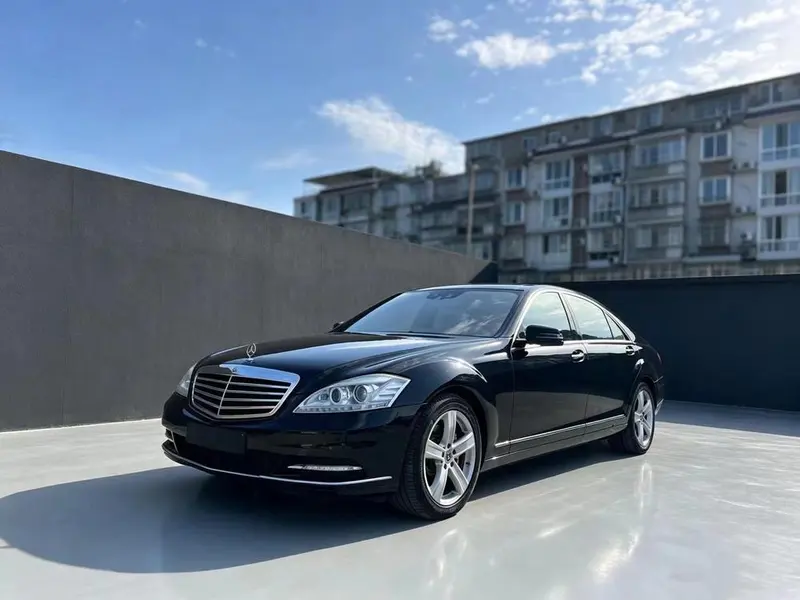 Mercedes-Benz S-Class, 2011