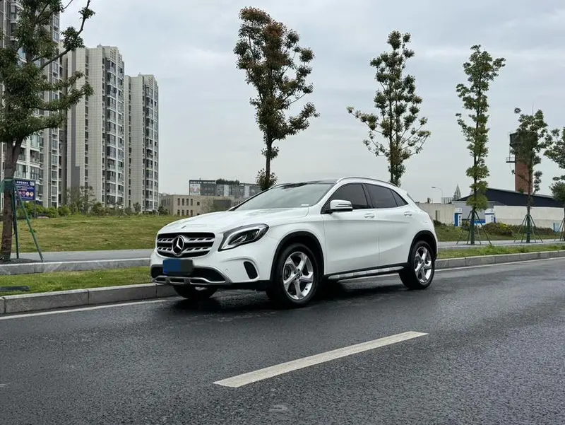 Mercedes-Benz GLA, 2017