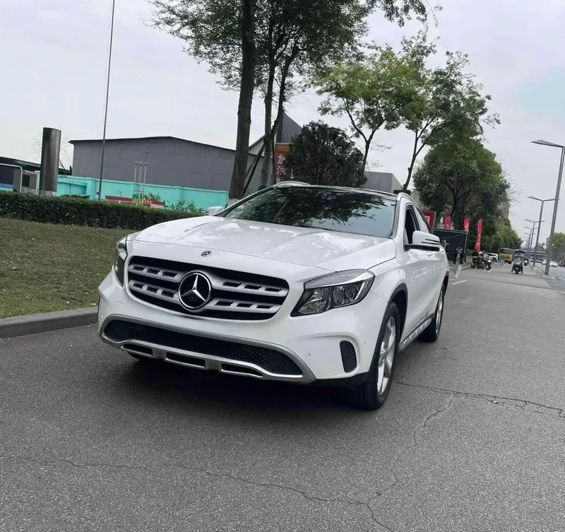 Mercedes-Benz GLA, 2018