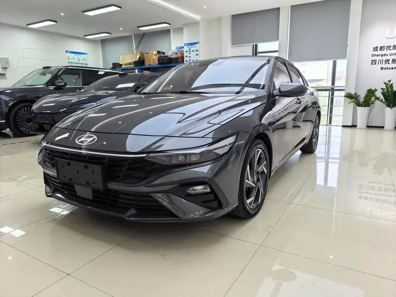 Hyundai Elantra, 2023
