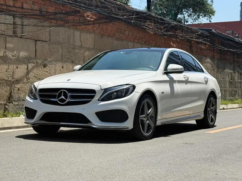 Mercedes-Benz C-Class, 2018