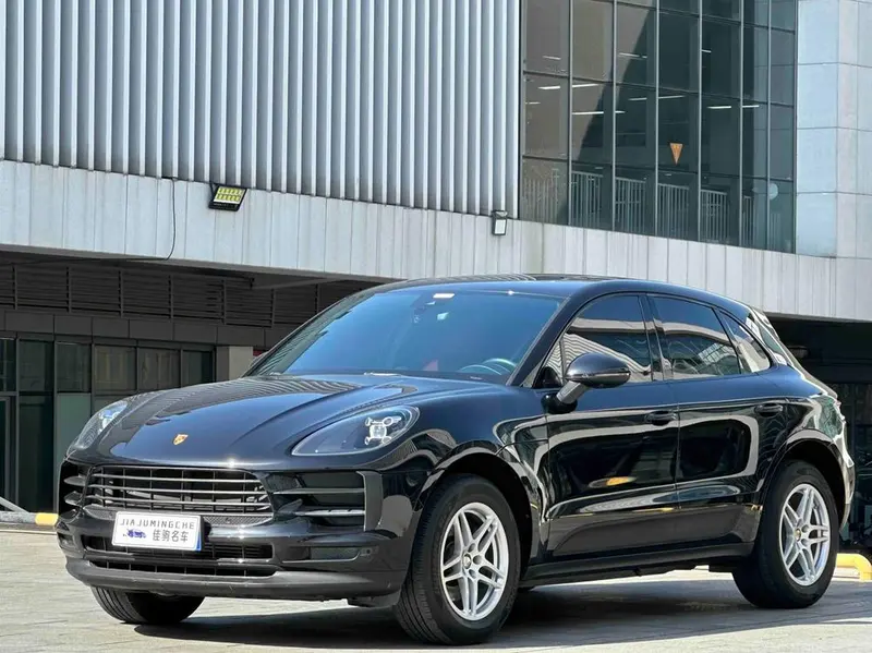 Porsche Macan, 2021