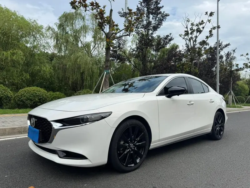 Mazda 3 Axela, 2023