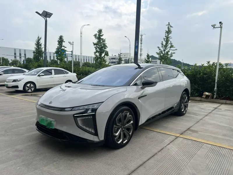 HiPhi X, 2021
