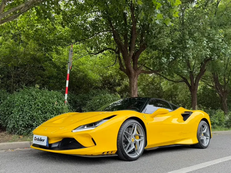 Ferrari F8, 2019