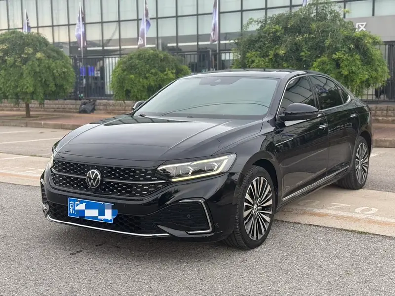Volkswagen Passat, 2023