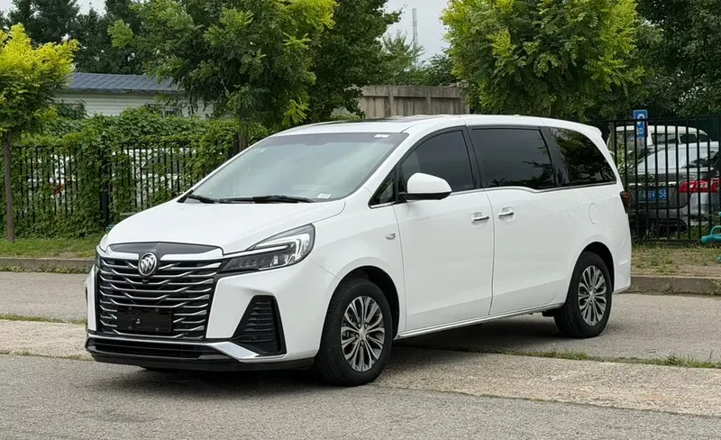 Buick GL8, 2022