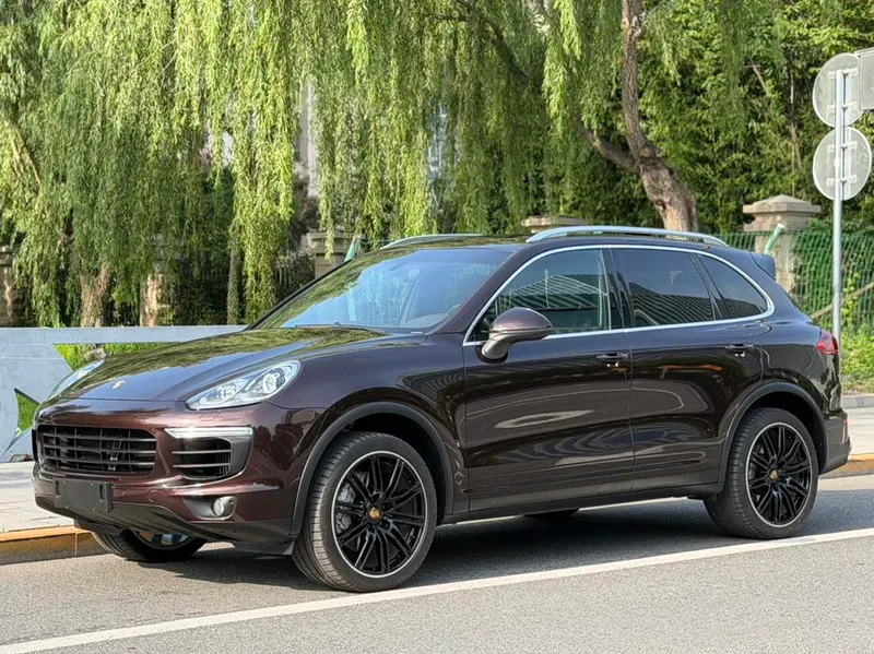 Porsche Cayenne, 2015