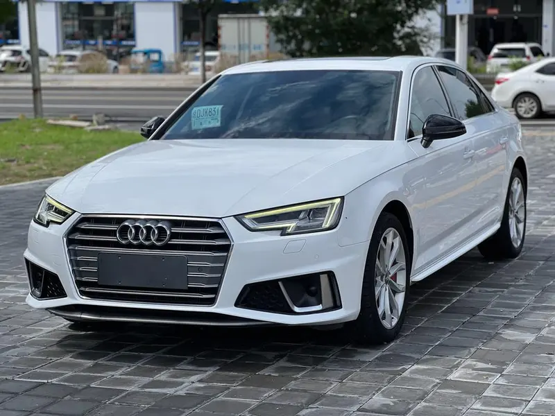 Audi A4L, 2019