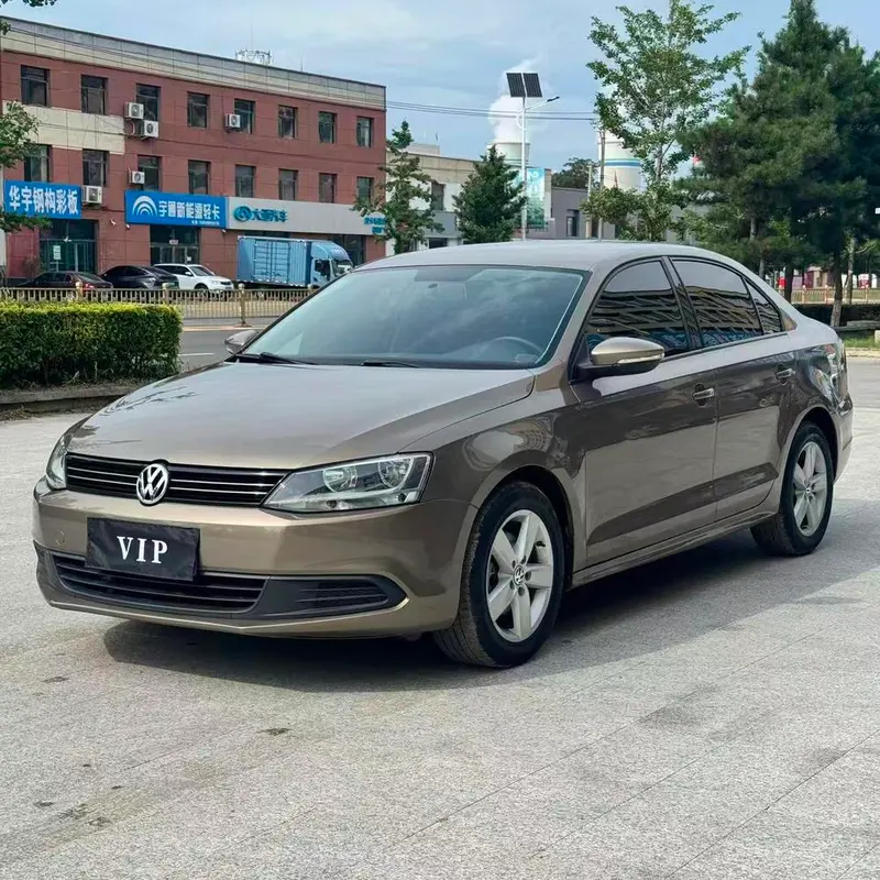 Volkswagen Sagitar, 2012
