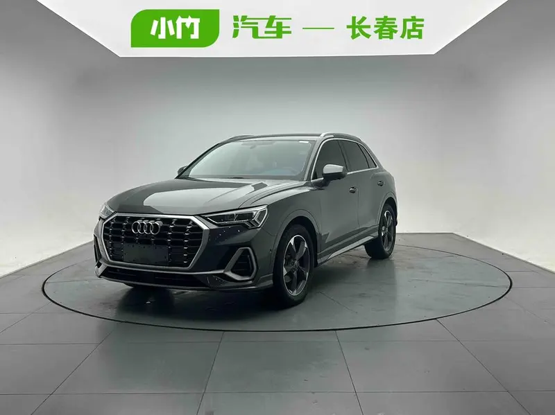 Audi Q3, 2022