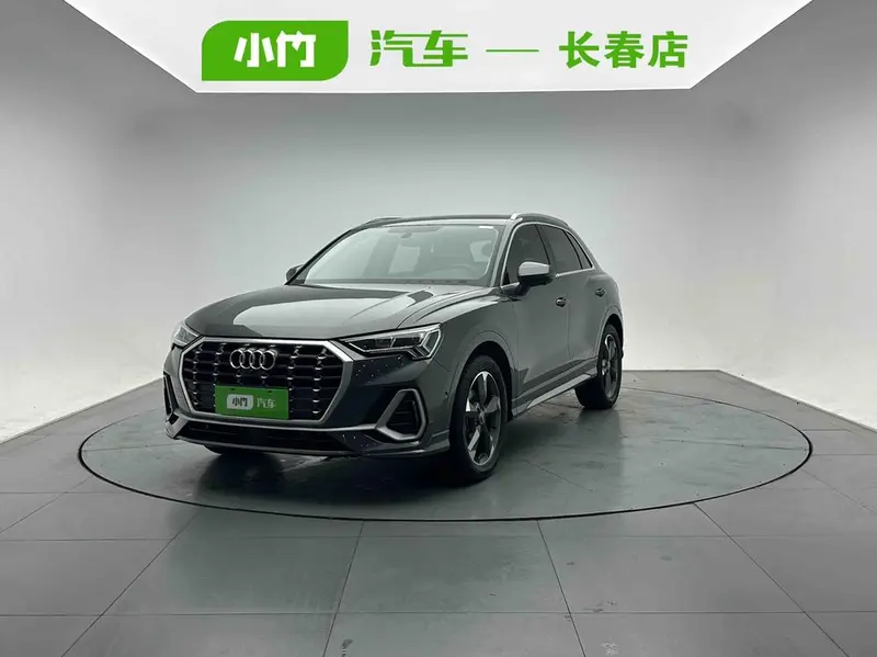 Audi Q3, 2022
