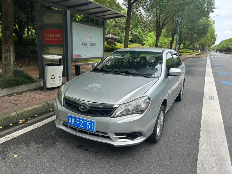 BYD F3, 2015