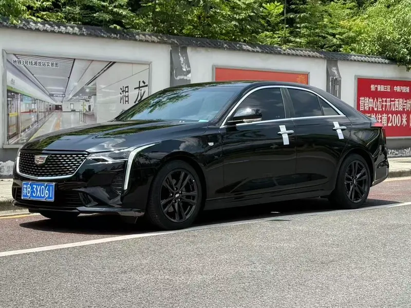 Cadillac CT4, 2022