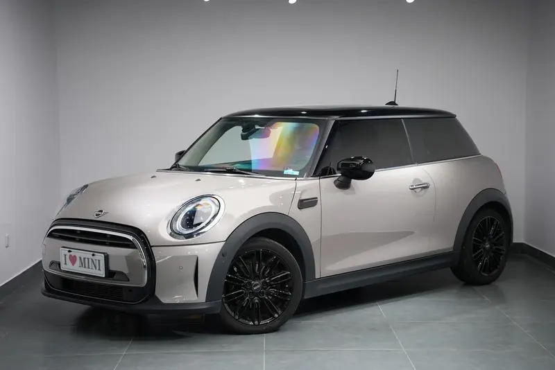 MINI MINI, 2022