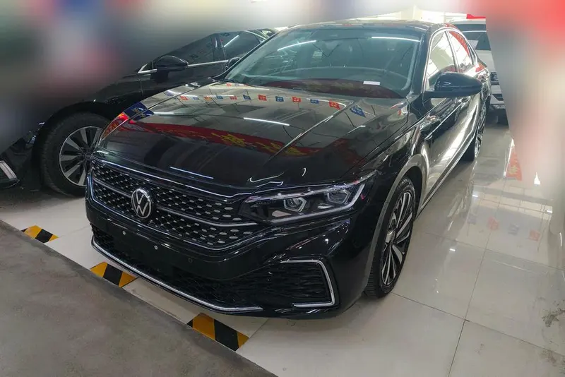 Volkswagen Passat, 2022
