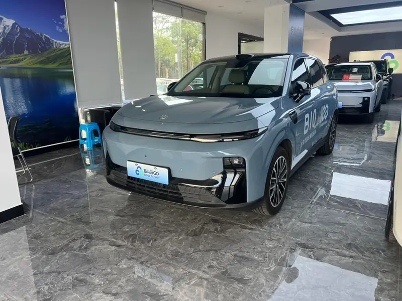 Leapmotor B10, 2025