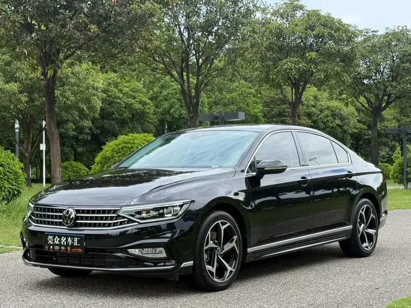 Volkswagen Magotan, 2025