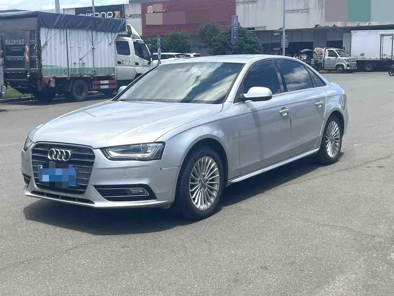 Audi A4L, 2015