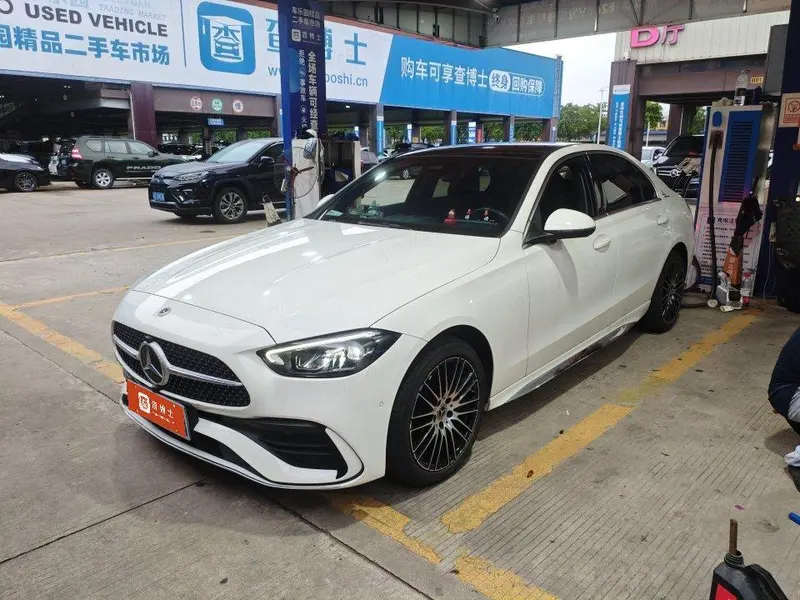 Mercedes-Benz C-Class, 2024