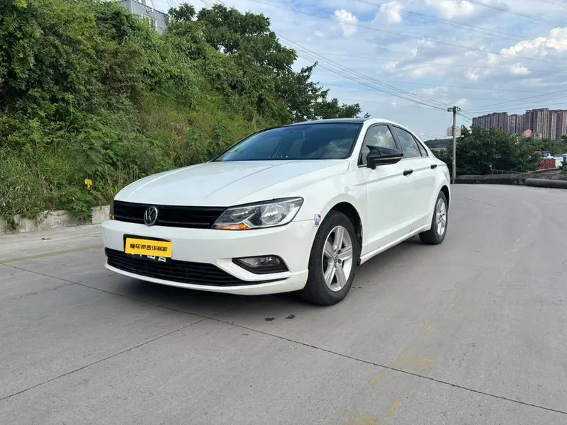 Volkswagen Lamando, 2015
