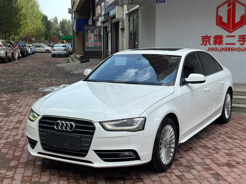 Audi A4L, 2015