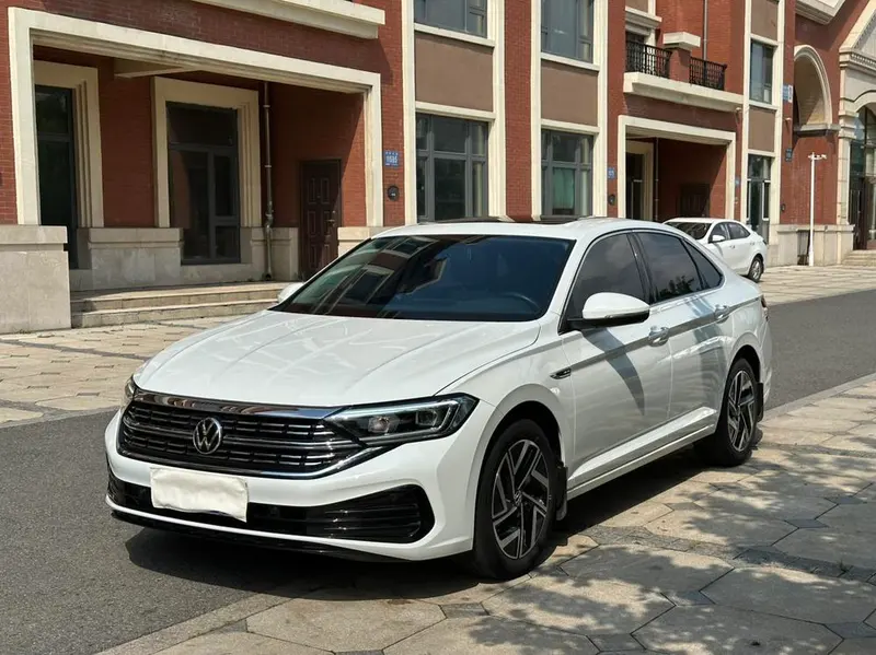 Volkswagen Sagitar, 2023