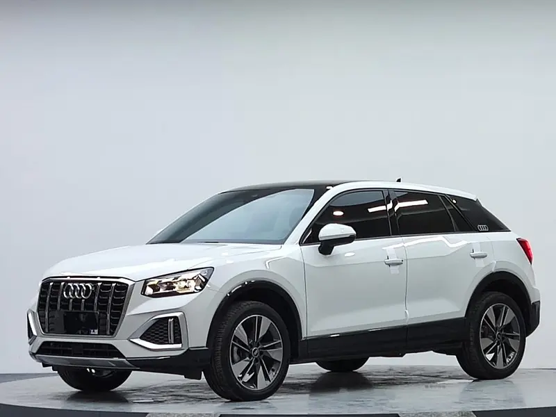 Audi Q2L, 2022