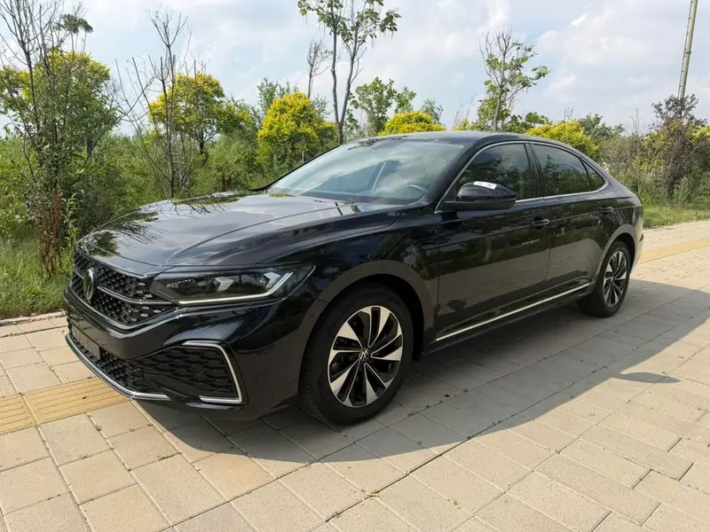 Volkswagen Passat, 2023