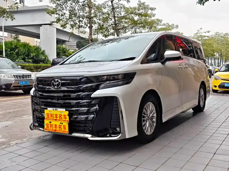 Toyota Vellfire, 2025