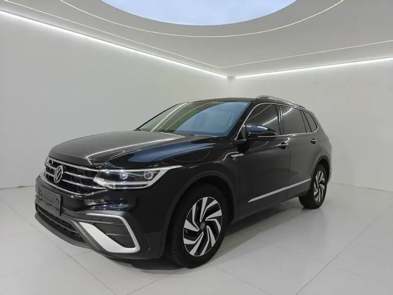 Volkswagen Tiguan L, 2023